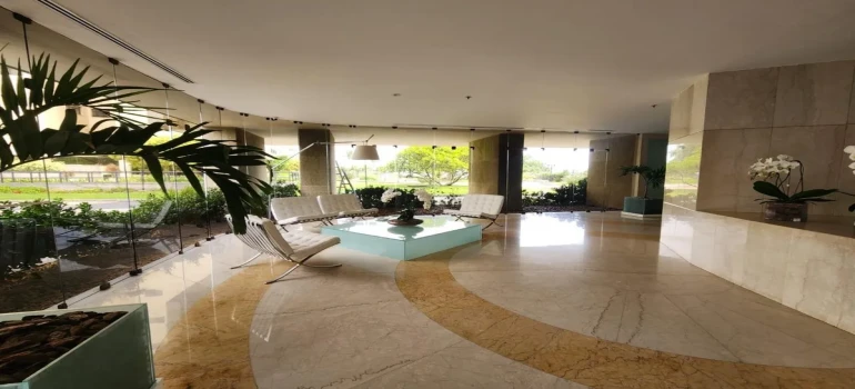 AV. LÚCIO COSTA, 5200, BL 02, localizado em Rio De Janeiro - RJ, bairro Barra da Tijuca