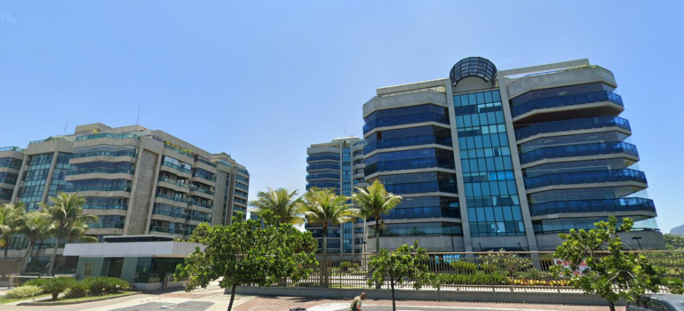AV. LÚCIO COSTA, 5200, BL 02, localizado em Rio De Janeiro - RJ, bairro Barra da Tijuca